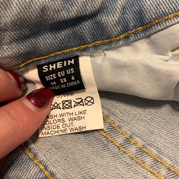 Jeans - Picture 3 of 4